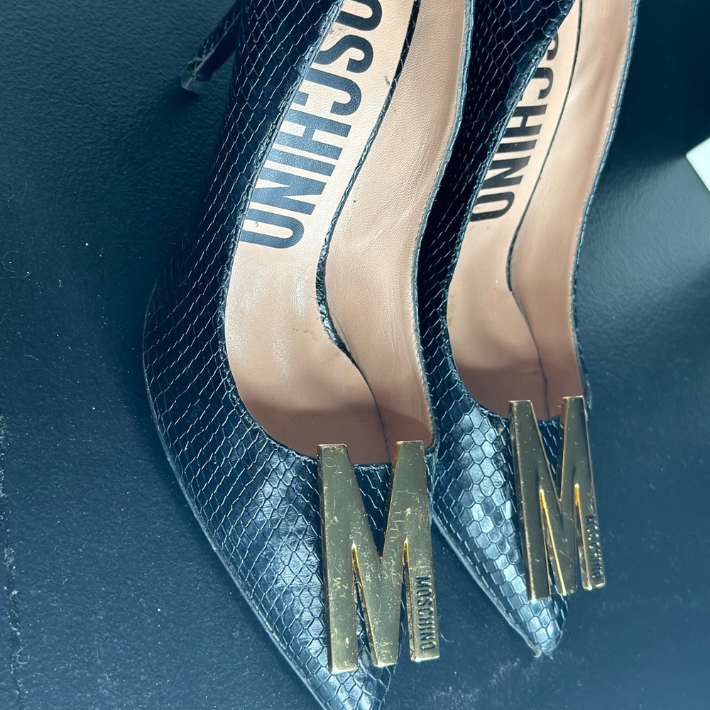 Moschino pumps